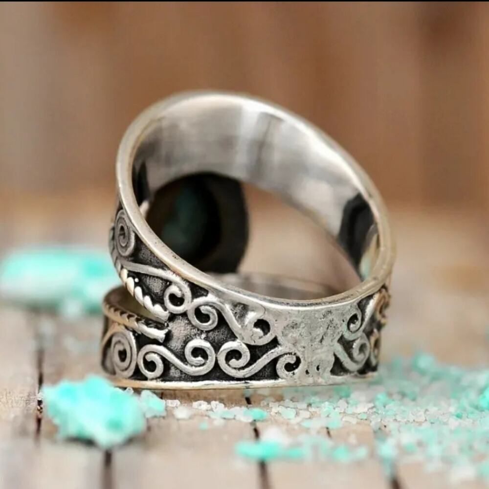 Vintage Style Chunky Band Ring Inlaid Turquoise Jewelry - Picture 9 of 11